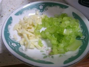 酸黄瓜烩羊肉，配土豆的做法图解6
