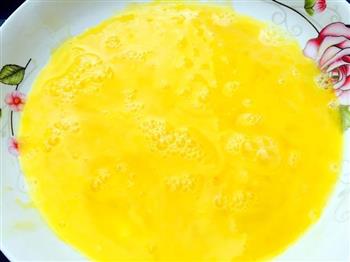 香喷喷火腿菰米黄金蛋炒饭的做法步骤7