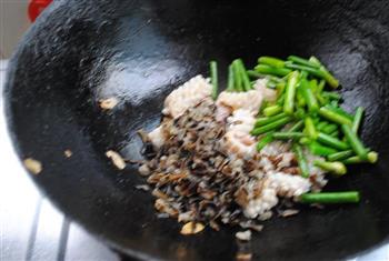菰米祘苔炒鱿鱼的做法图解5