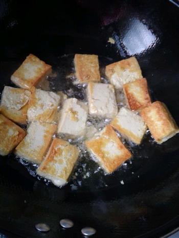 家常豆腐，西红柿烧豆腐的做法步骤1
