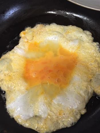 红椒洋葱炒鸡蛋的做法步骤3
