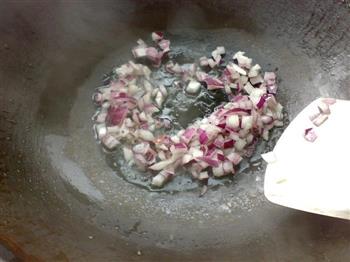 咖喱湿炒饭-冬季暖身的做法步骤2