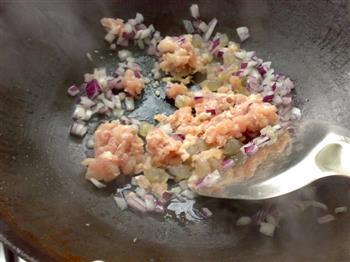 咖喱湿炒饭-冬季暖身的做法步骤3