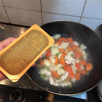 咖喱鸡肉菰米饭的做法步骤10