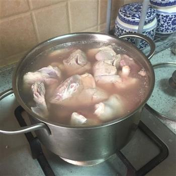 冬季暖身-酱烧羊肉煲的做法步骤2