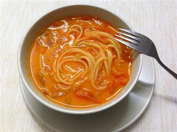 番茄酱汤意面—冬季暖身的做法图解3