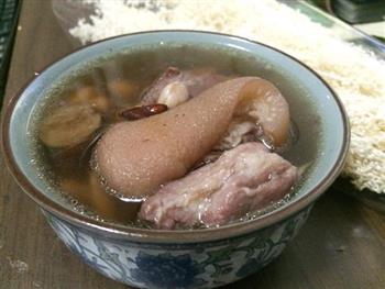 花生猪脚汤-丰胸汤的做法步骤8