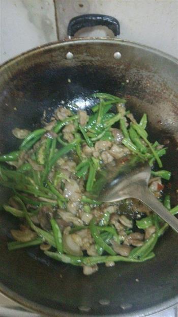 酸菜青椒回锅肉的做法步骤5