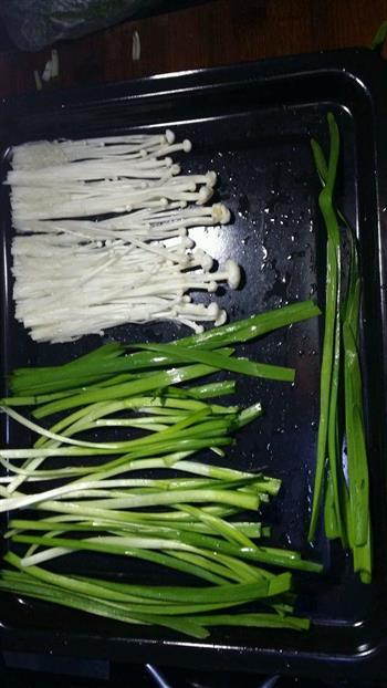 烤韭菜金针菇的做法步骤1