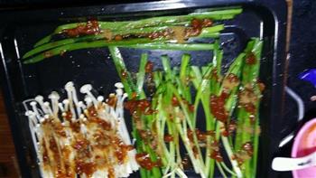 烤韭菜金针菇的做法步骤4