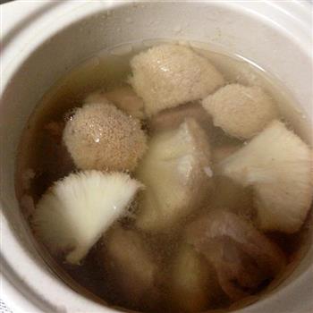 爱他就做-养胃猴菇排骨汤—冬季暖身的做法步骤5