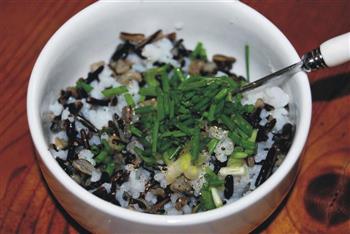 三文鱼菰米饭卷的做法步骤2