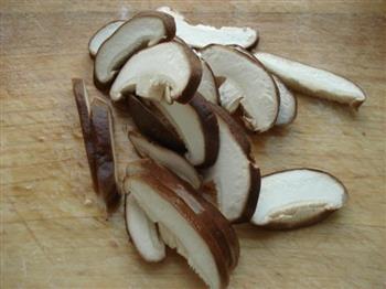香菇豆腐鲫鱼汤-冬季暖身的做法图解8