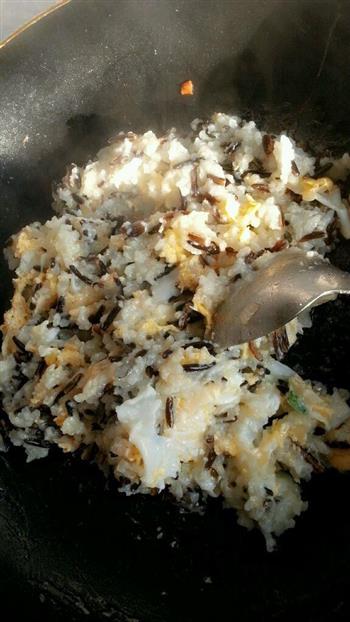 培根虾仁焗菰米的做法图解9