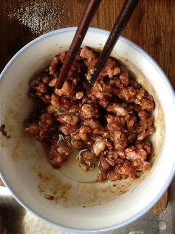 虾仁肉丸酿口蘑—冬季暖身的做法步骤1