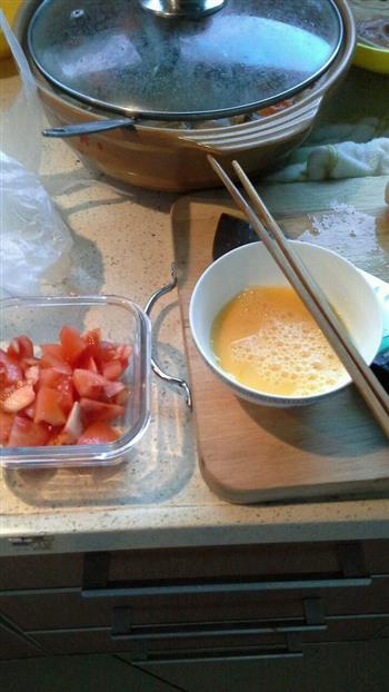 西红柿鸡蛋炒面的做法步骤3