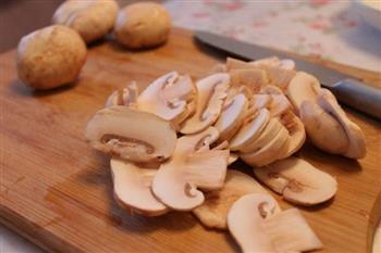 简易烤蘑菇的做法步骤2