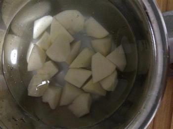 土豆烧鸡块-冬季暖身的做法步骤1