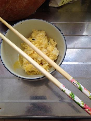 白菜鸡蛋炒米饭的做法步骤2