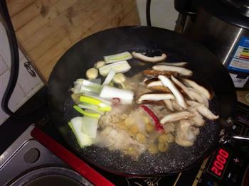栗子炖鸡汤一一冬季暖身的做法步骤6