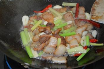 花菜炒肉-冬季暖身的做法步骤5