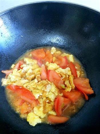 西红柿炒鸡蛋的做法步骤4