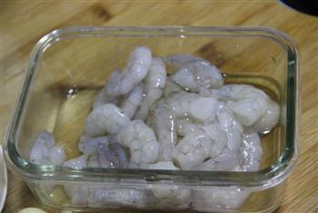 咖喱虾仁炒饭的做法步骤2