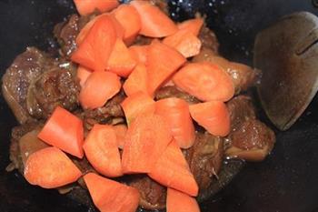 胡萝卜烧羊肉-冬季暖身的做法图解9