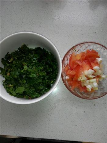 菠菜疙瘩汤的做法步骤2