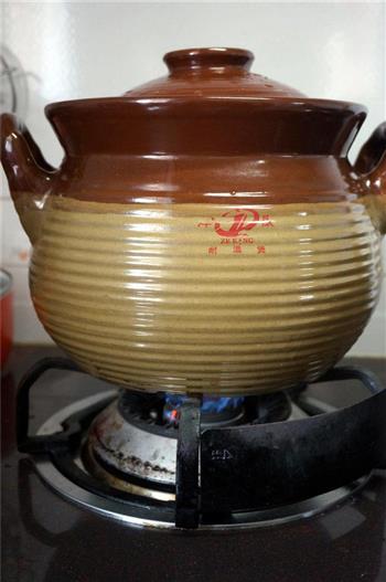 章鱼莲子薏米煲猪骨汤—冬季暖身的做法步骤12