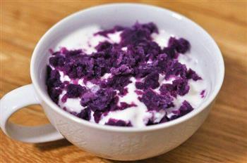 酸甜果仁酸奶紫薯泥的做法步骤6