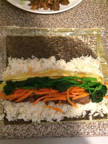 韩式紫菜包饭-牛肉Kimbap的做法步骤9