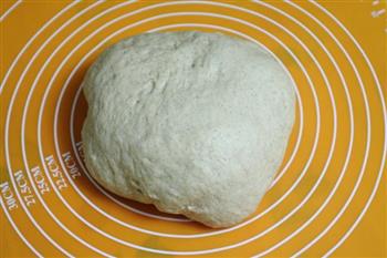 松软香甜的肉桂粉小牛角面包的做法步骤1