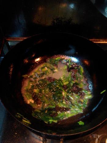 菠菜粉丝蛋汤的做法步骤1