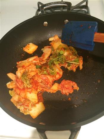 韩式泡菜炒饭-Kimchi Bokkeumbap的做法步骤2