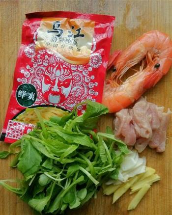 鲜虾榨菜肉丝面-乌江榨菜的做法步骤1