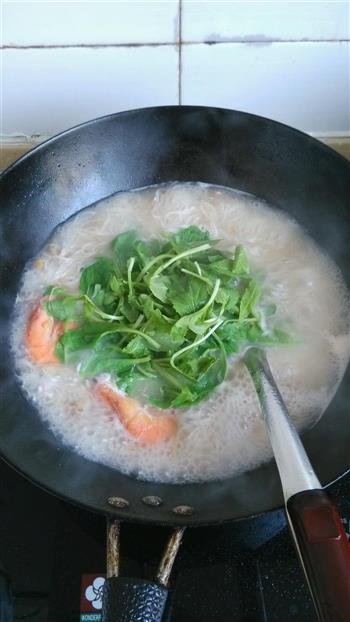 鲜虾榨菜肉丝面-乌江榨菜的做法步骤7