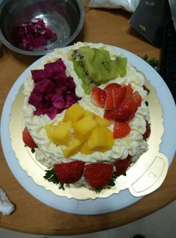 奶油水果装饰可可蛋糕的做法步骤25