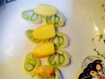榨菜豆豉蒸黄鱼—乌江榨菜的做法步骤3