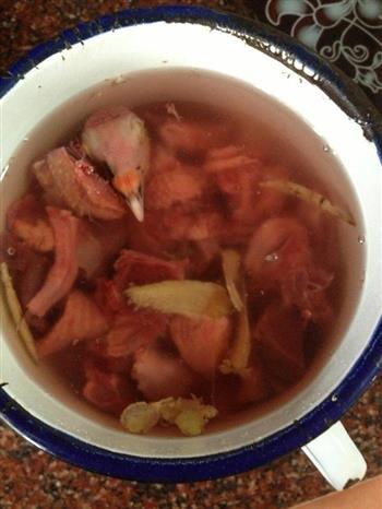 红枣枸杞鸽子汤的做法步骤3