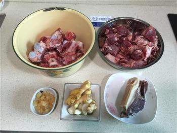 暖洋洋的羊肉火锅的做法步骤2