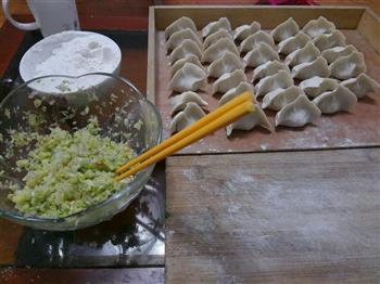 家常饺子的做法步骤3