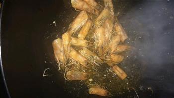 鲜虾云吞面—乌江榨菜的做法图解3
