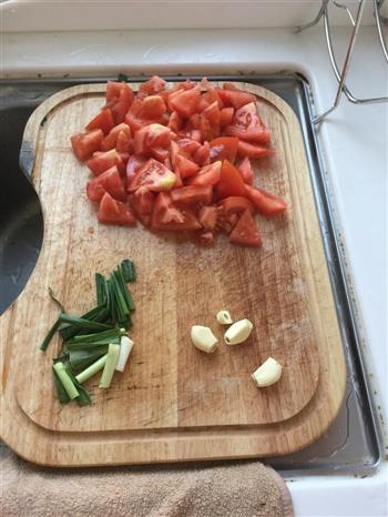 番茄牛肉火锅的做法步骤2