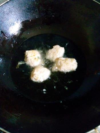 鲜香鸡肉丸子的做法步骤2