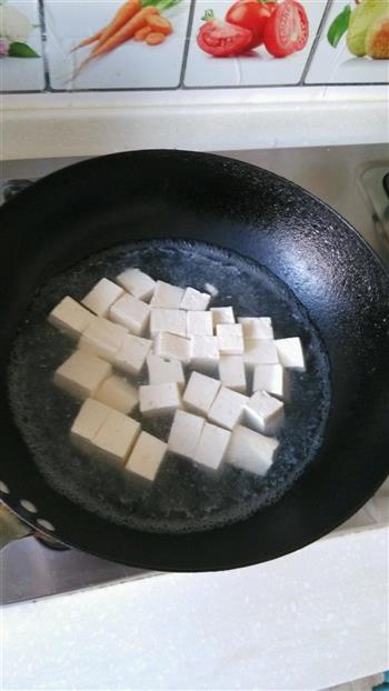 一锅出俩菜-大头宝炖豆腐的做法图解2