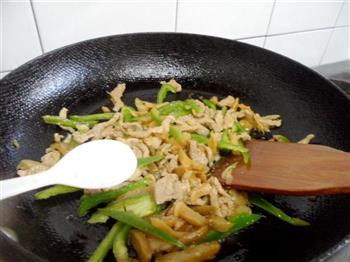 榨菜青椒肉丝-乌江榨菜的做法步骤13