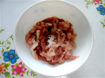榨菜青椒肉丝-乌江榨菜的做法步骤4