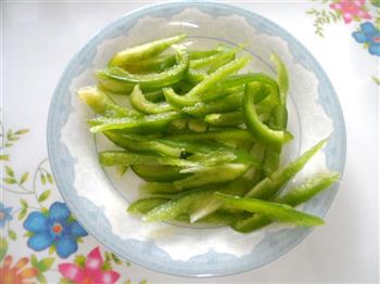 榨菜青椒肉丝-乌江榨菜的做法步骤6