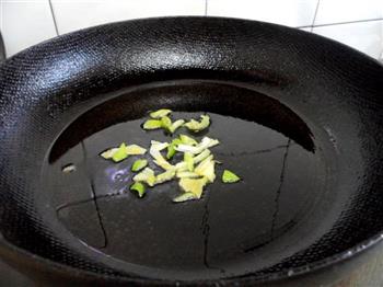 榨菜青椒肉丝-乌江榨菜的做法步骤7